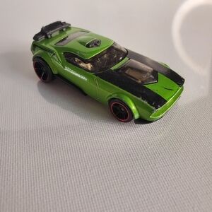 Hot Wheel "Fast Fish" Toy Car